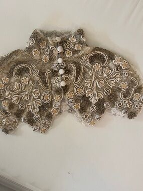 DSQUARED2 Cream and Gold Embroidered Lace Collar